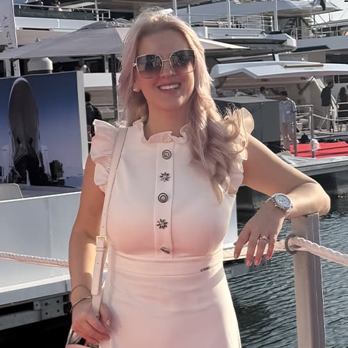 sections.speakers.speakers.ivelina.name